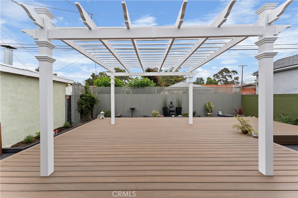 6516 California Avenue