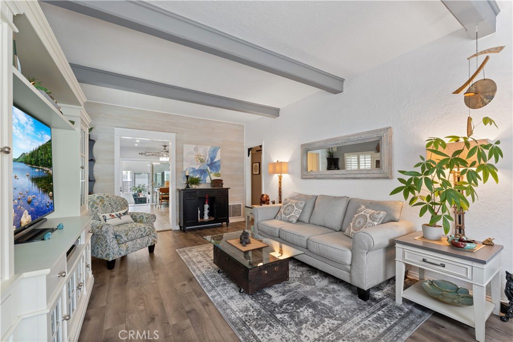 6516 California Avenue