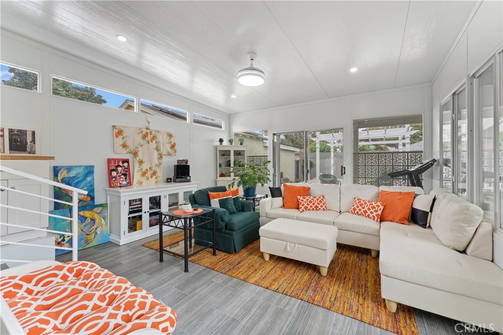 6516 California Avenue