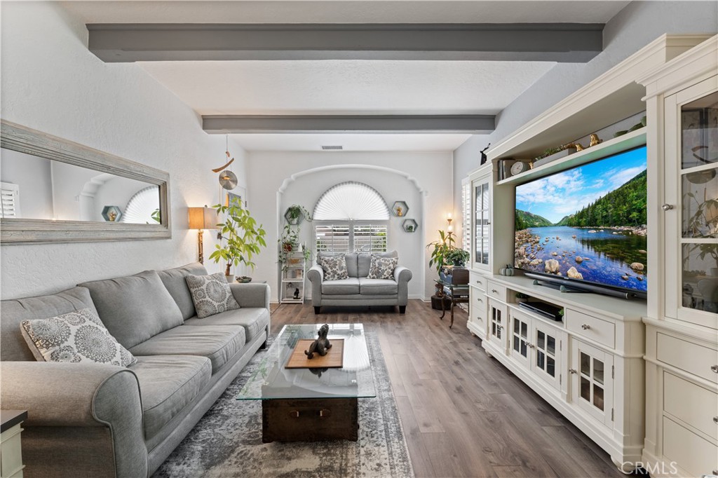 6516 California Avenue