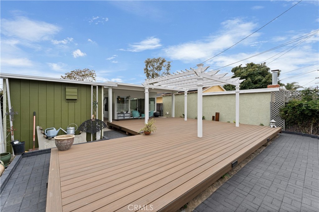 6516 California Avenue