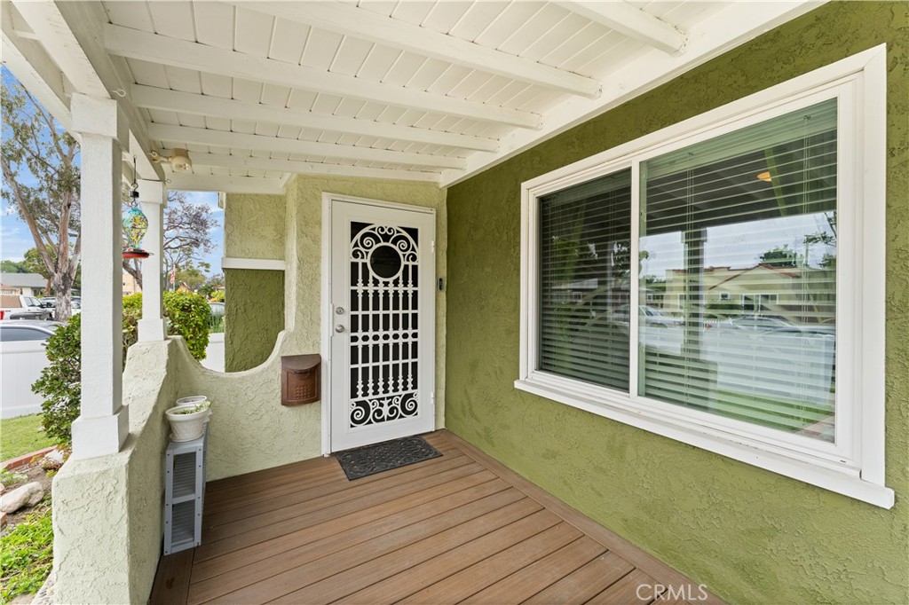 6516 California Avenue