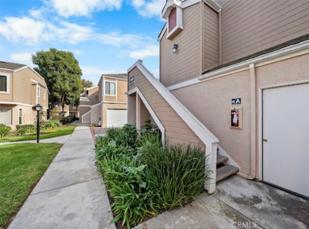 10452 W Briar Oaks Drive 203