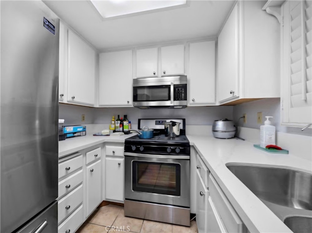 10452 W Briar Oaks Drive 203