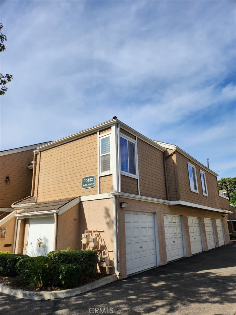 10452 W Briar Oaks Drive 203