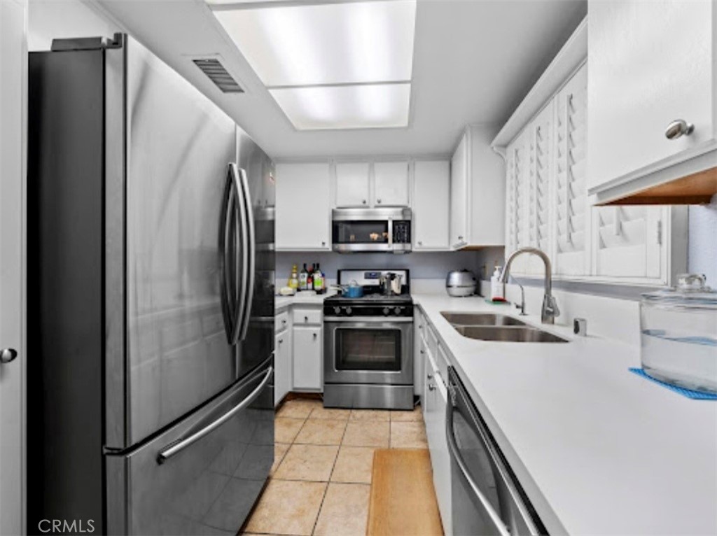 10452 W Briar Oaks Drive 203