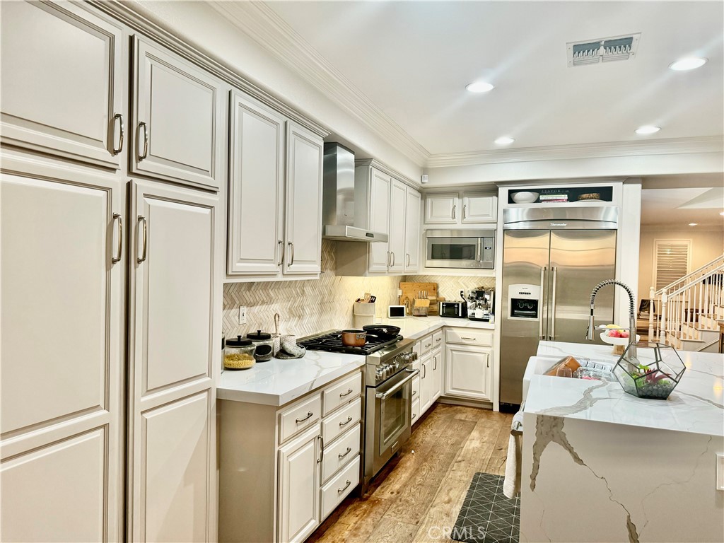 2331 Ocean View Drive