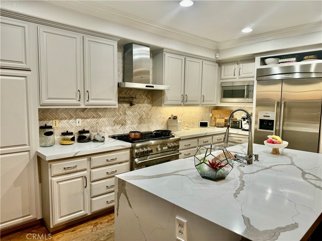 2331 Ocean View Drive