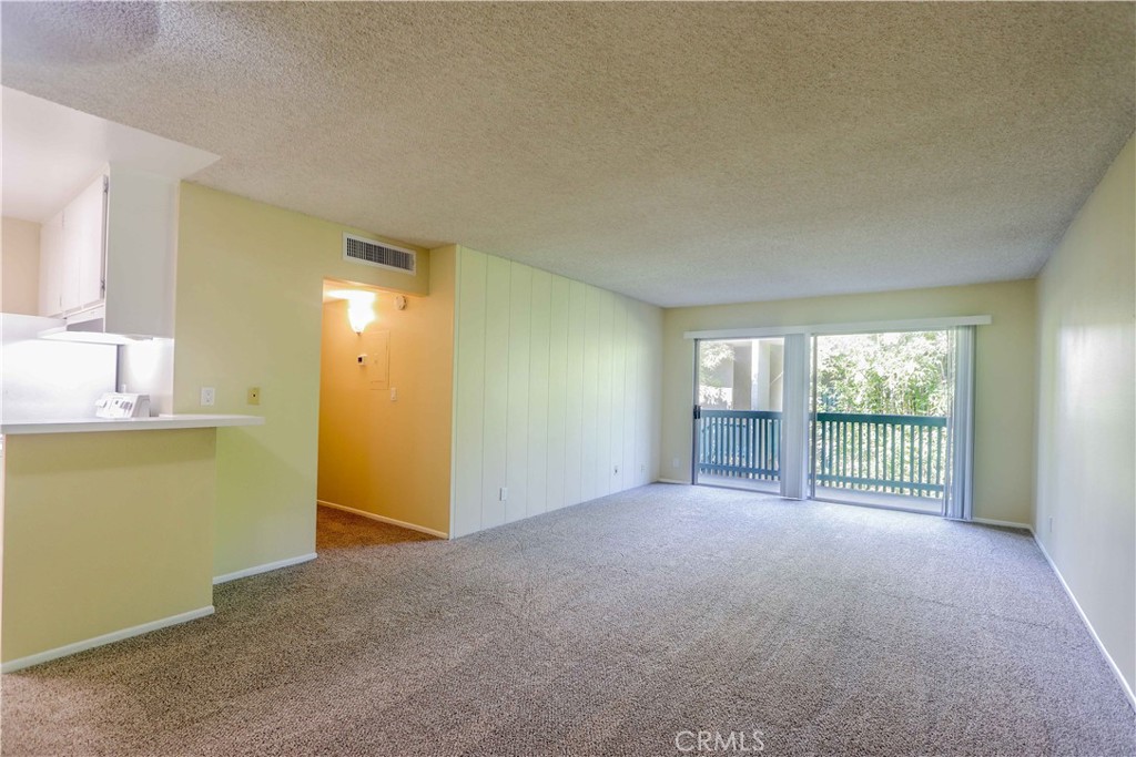 424 N Bellflower Boulevard 216