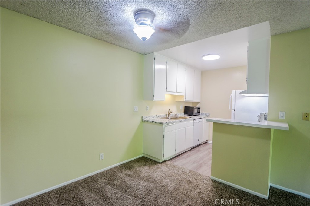 424 N Bellflower Boulevard 216