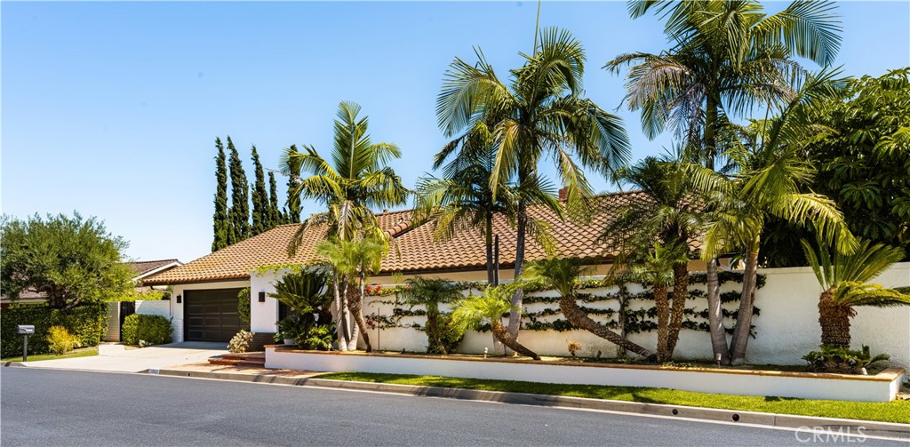 10651 Equestrian Drive