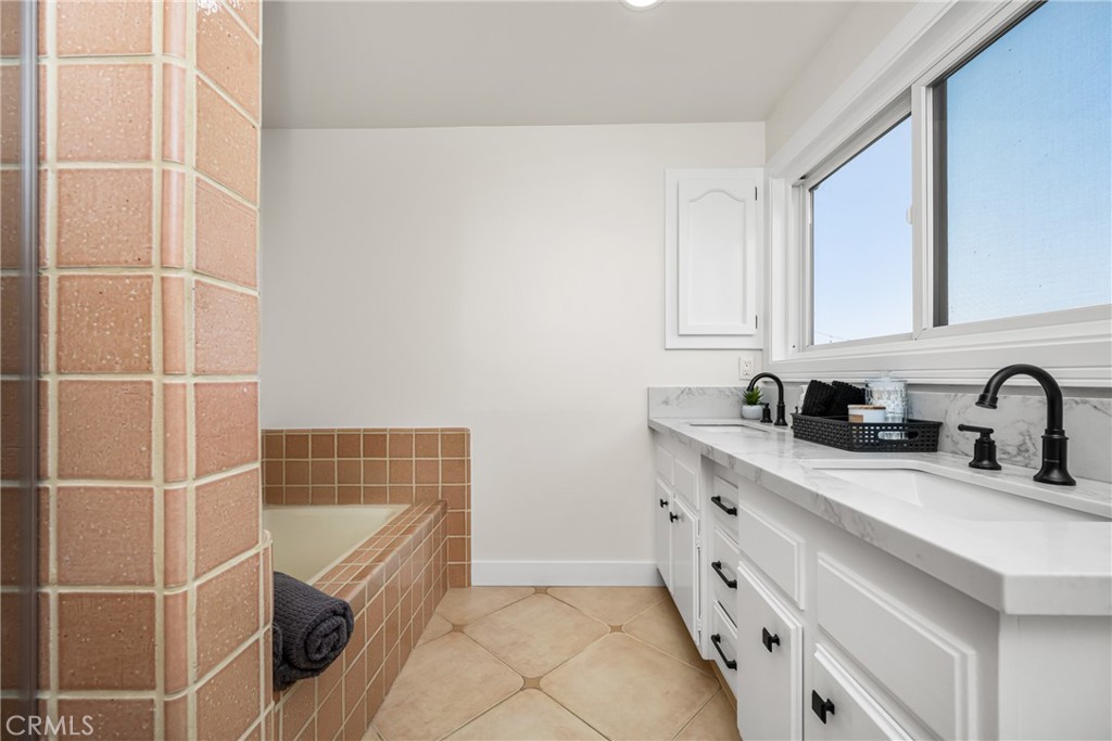 10651 Equestrian Drive