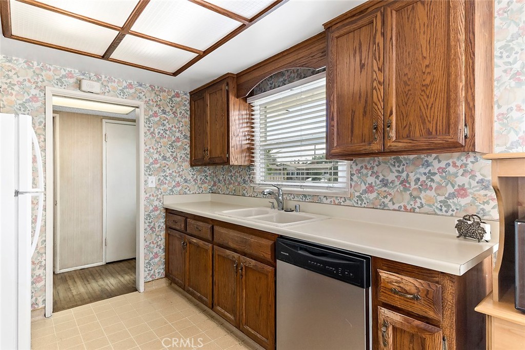 9851 Hummingbird Lane