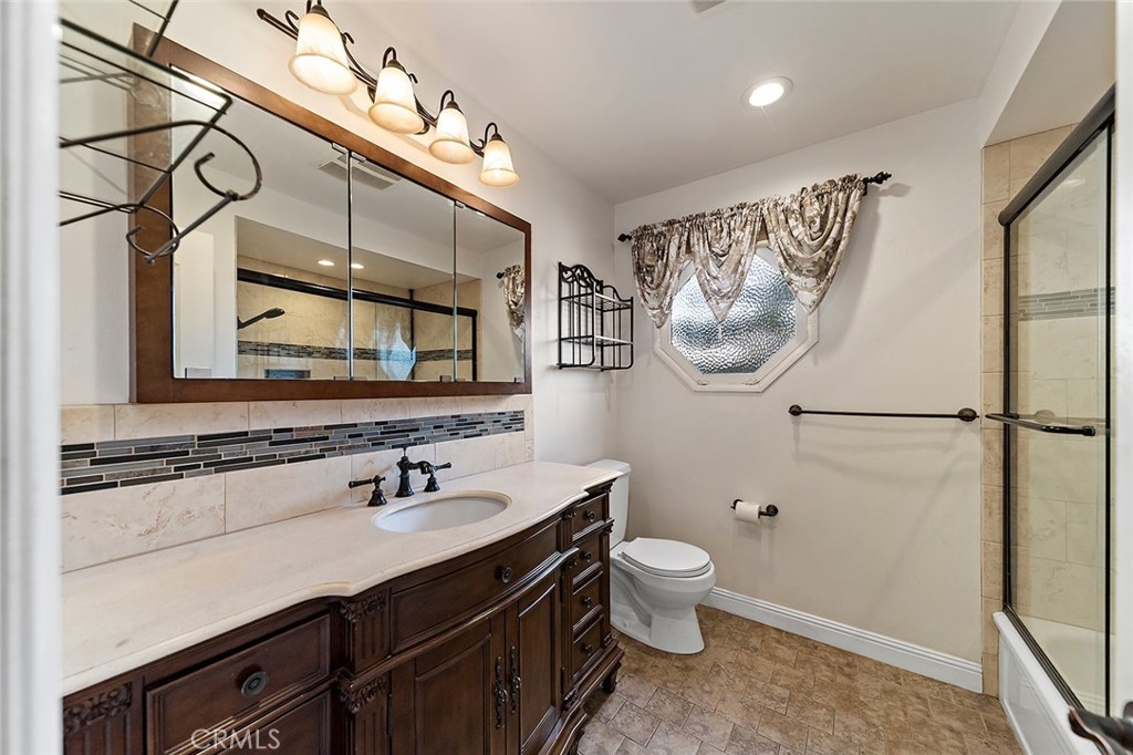 9851 Hummingbird Lane