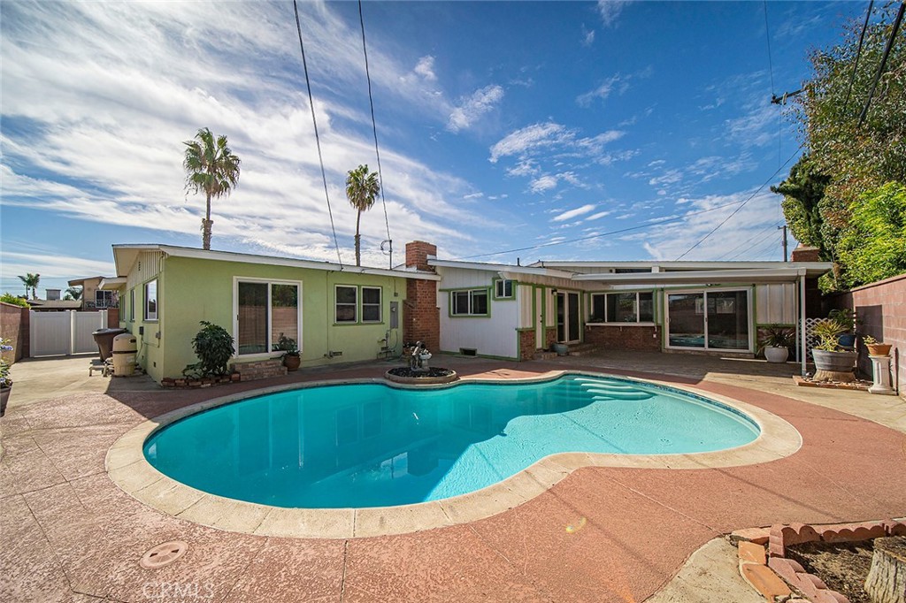 9851 Hummingbird Lane