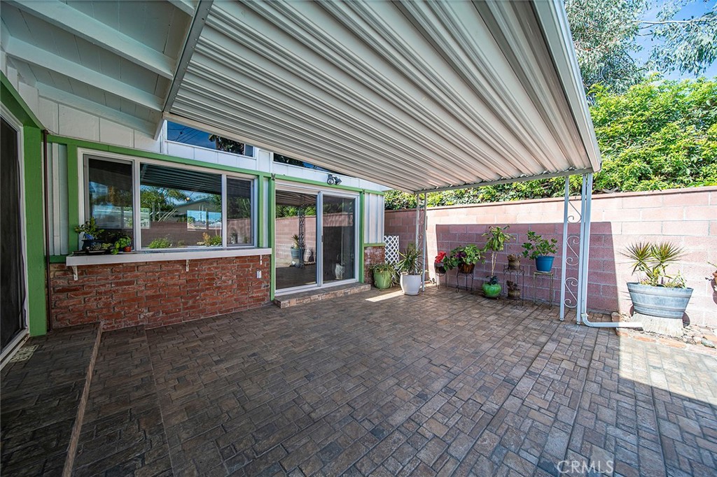 9851 Hummingbird Lane