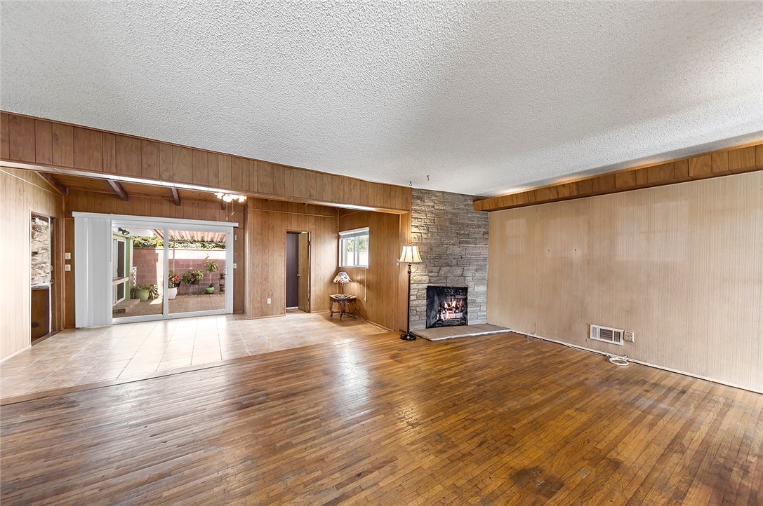 9851 Hummingbird Lane