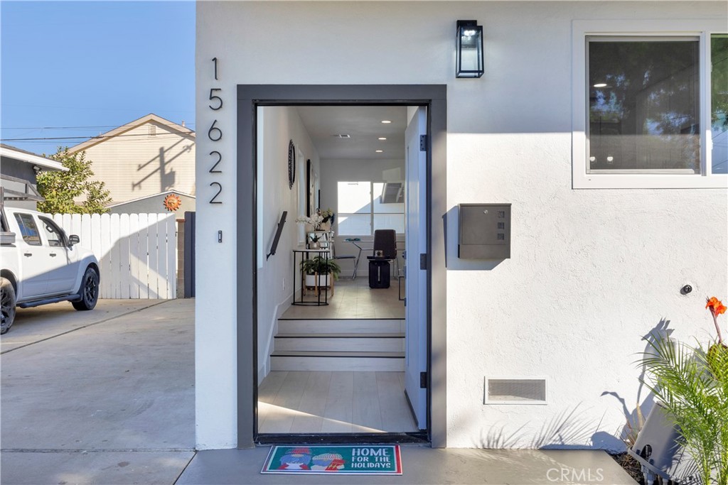 15622 Thornlake Avenue