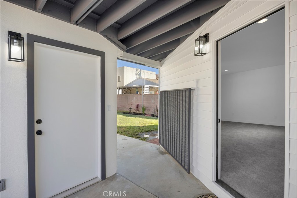 15622 Thornlake Avenue