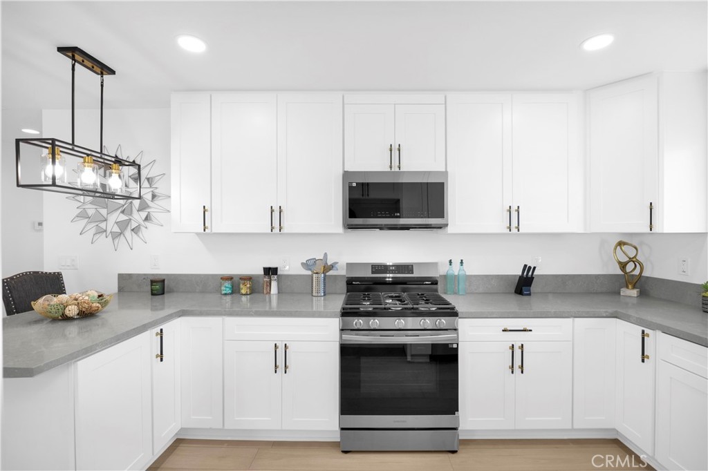 15622 Thornlake Avenue