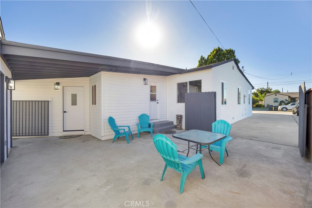 15622 Thornlake Avenue