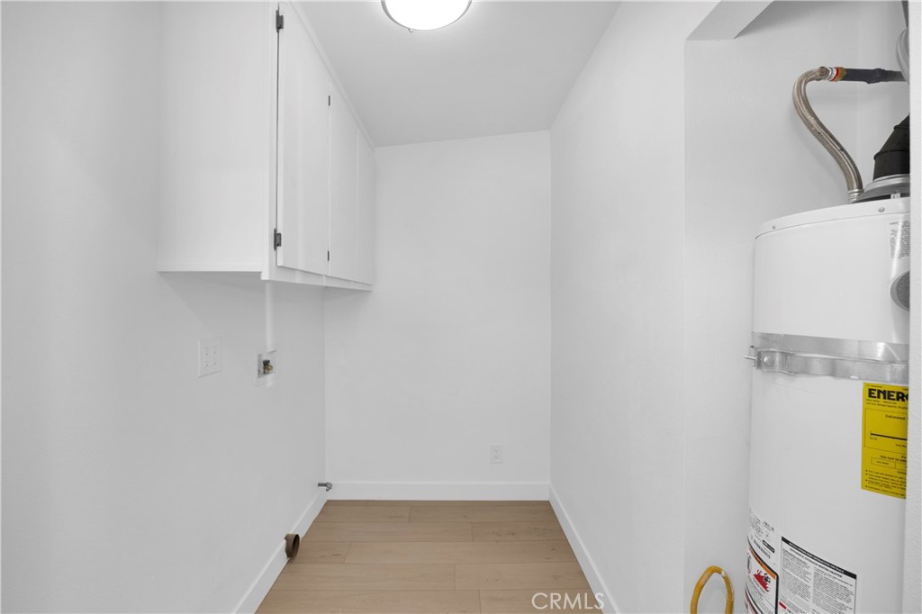 15622 Thornlake Avenue