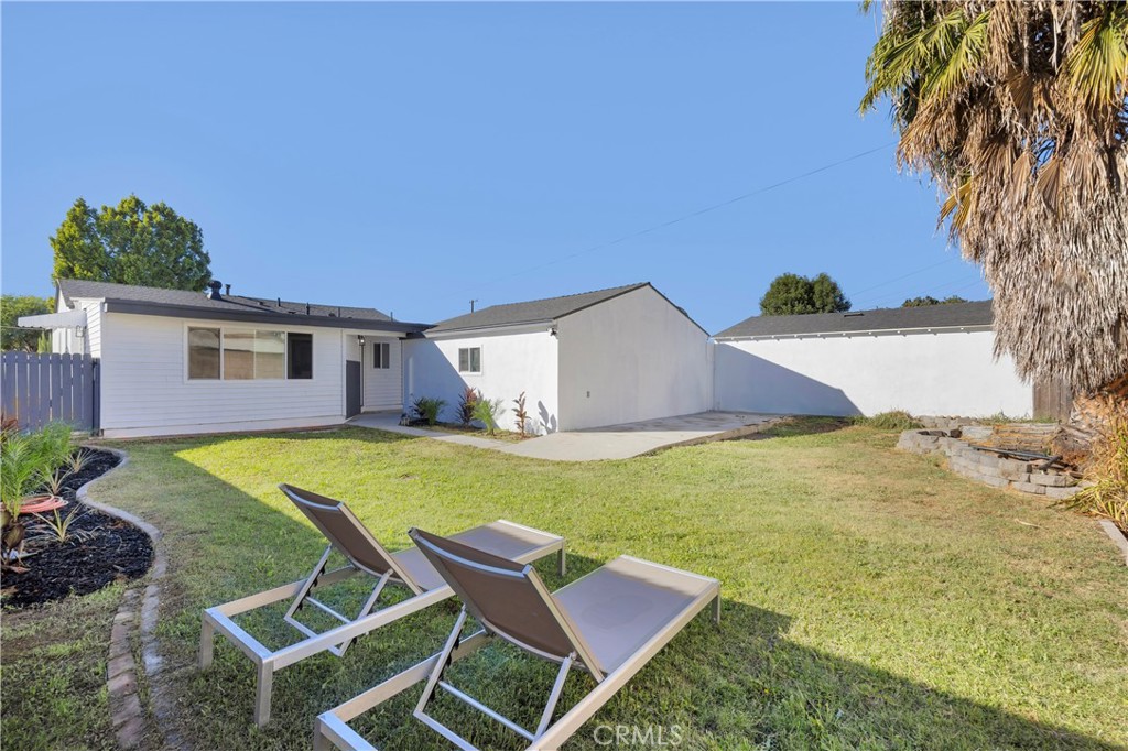 15622 Thornlake Avenue