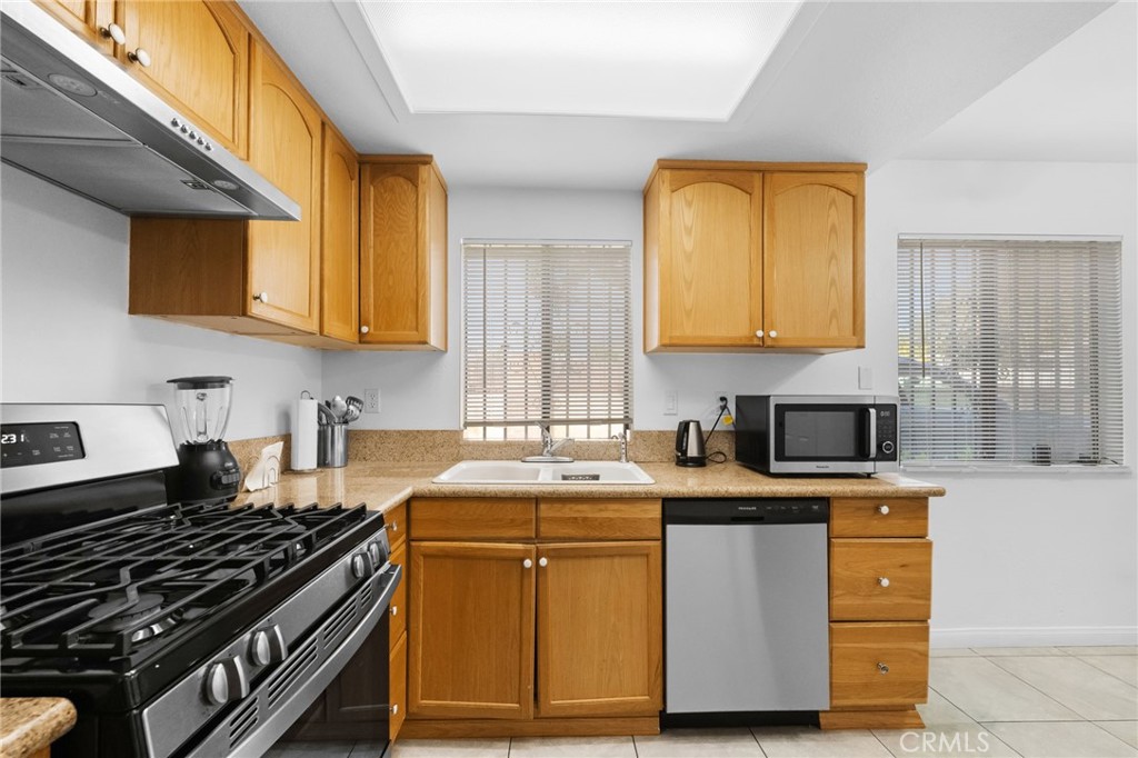 1659 E Kingsley Avenue A