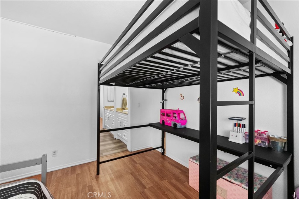 1659 E Kingsley Avenue A