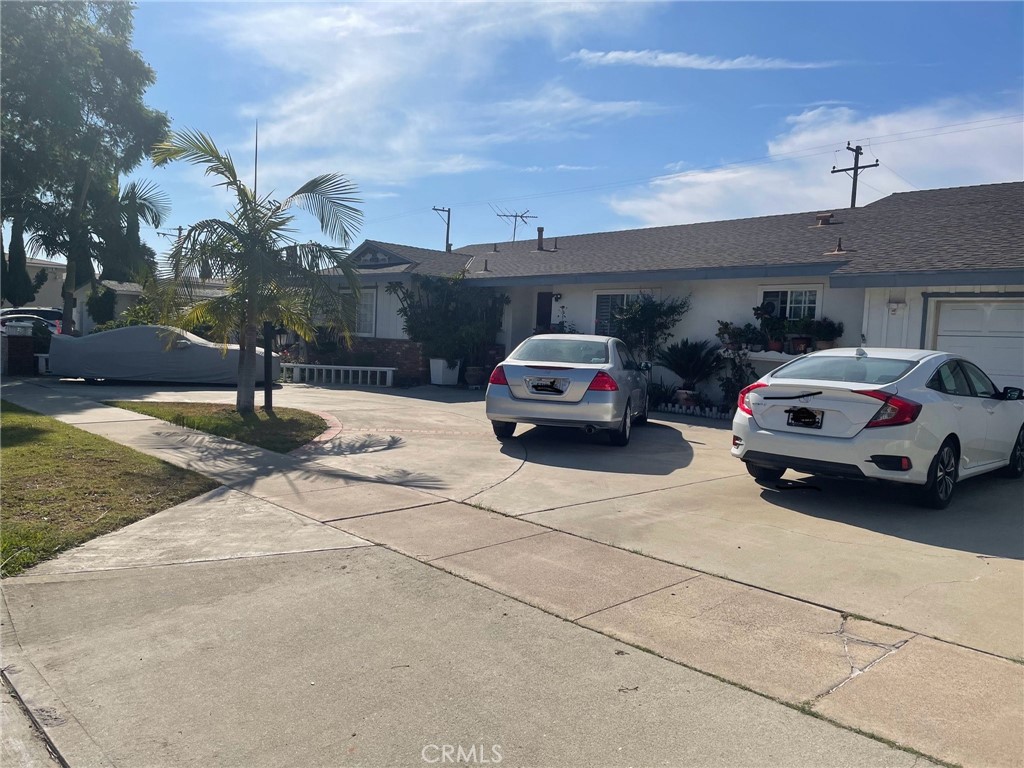 11921 Della Lane A