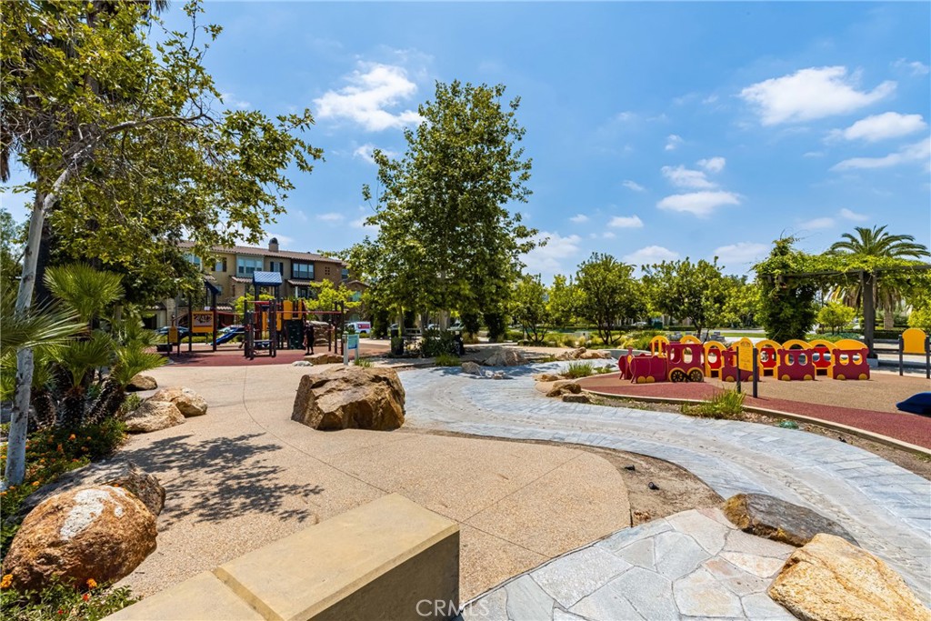 721 S Melrose Street