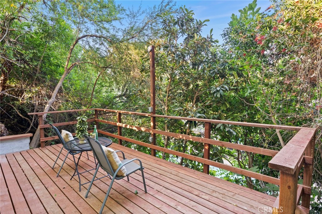 1511 Hollydale Drive