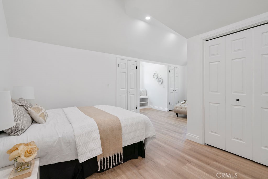 1511 Hollydale Drive