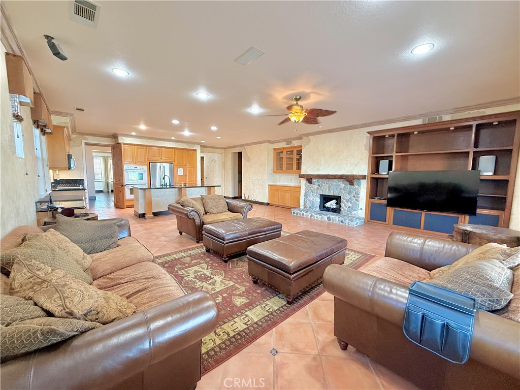 1485 Clearview Circle
