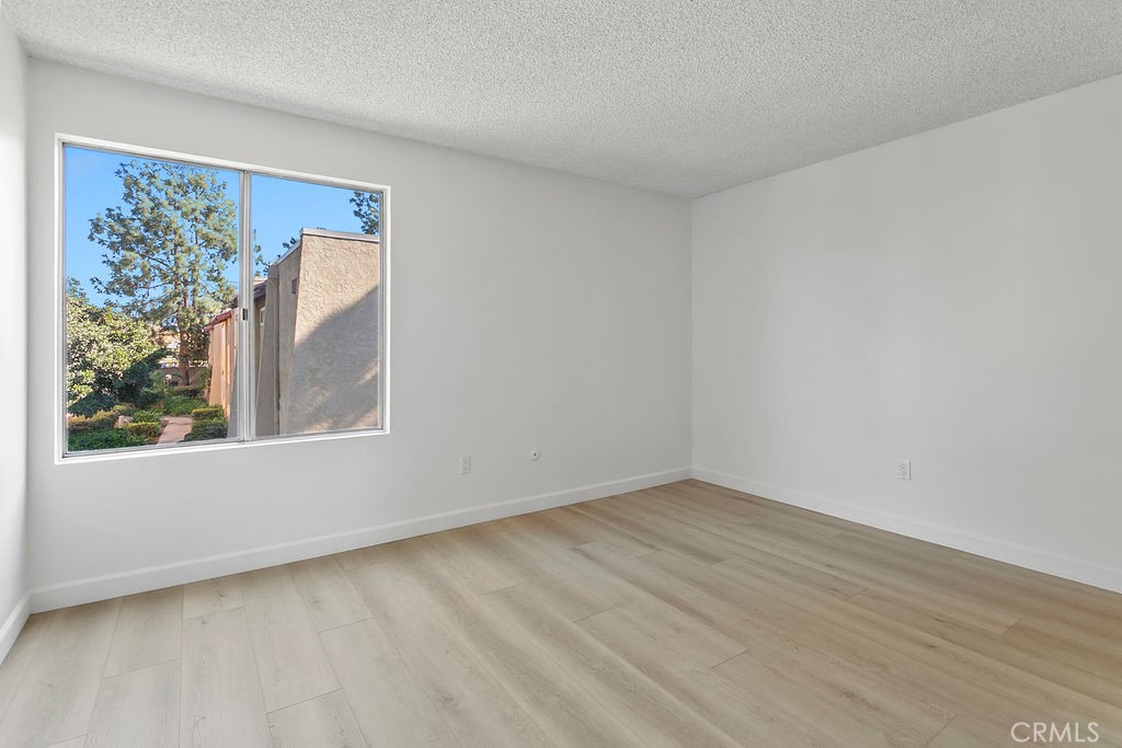 1000 W MacArthur Boulevard 116