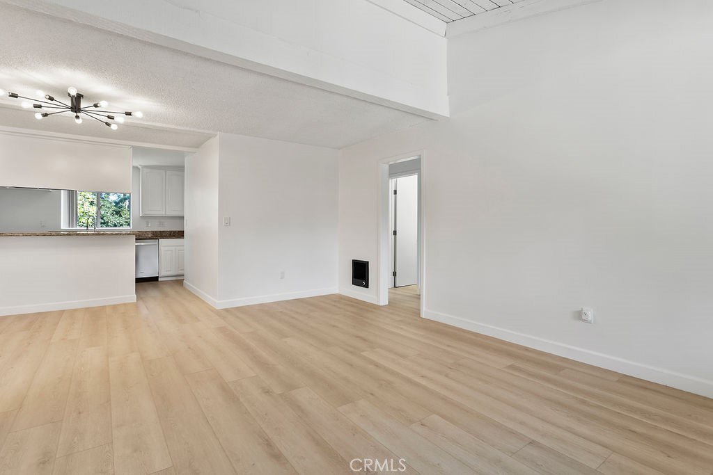 1000 W MacArthur Boulevard 116