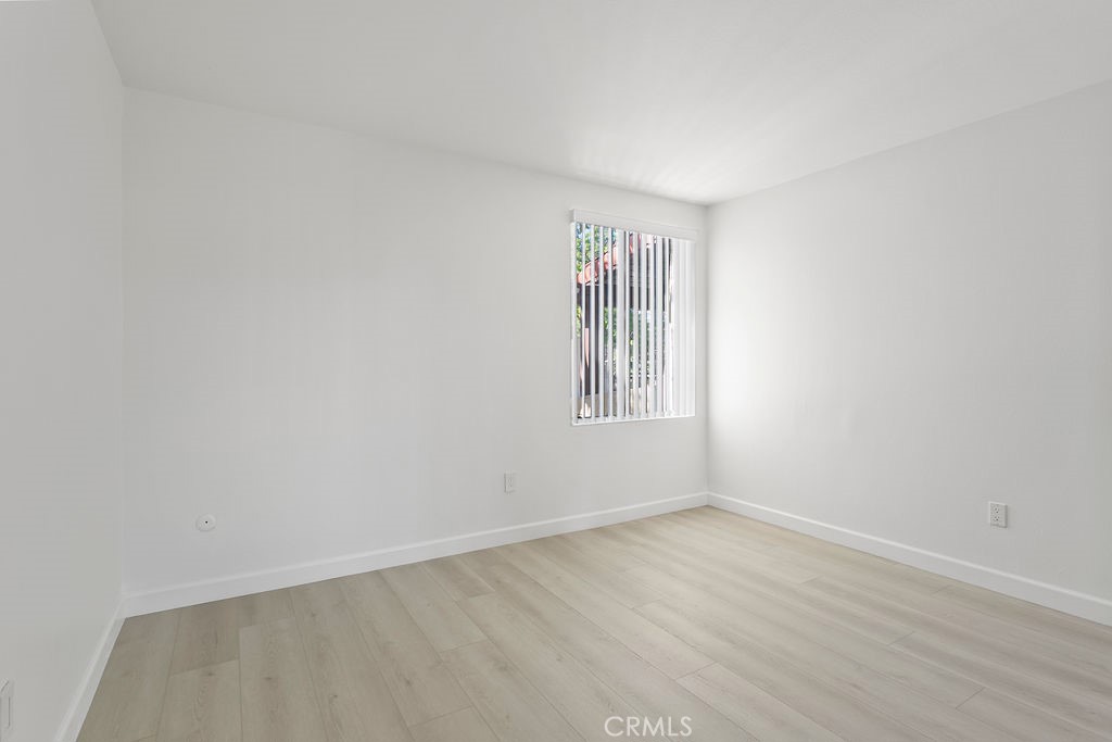 1000 W MacArthur Boulevard 116