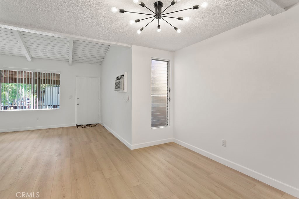 1000 W MacArthur Boulevard 116