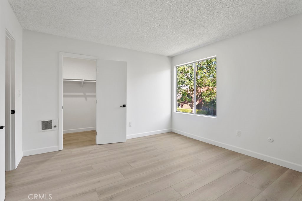 1000 W MacArthur Boulevard 116