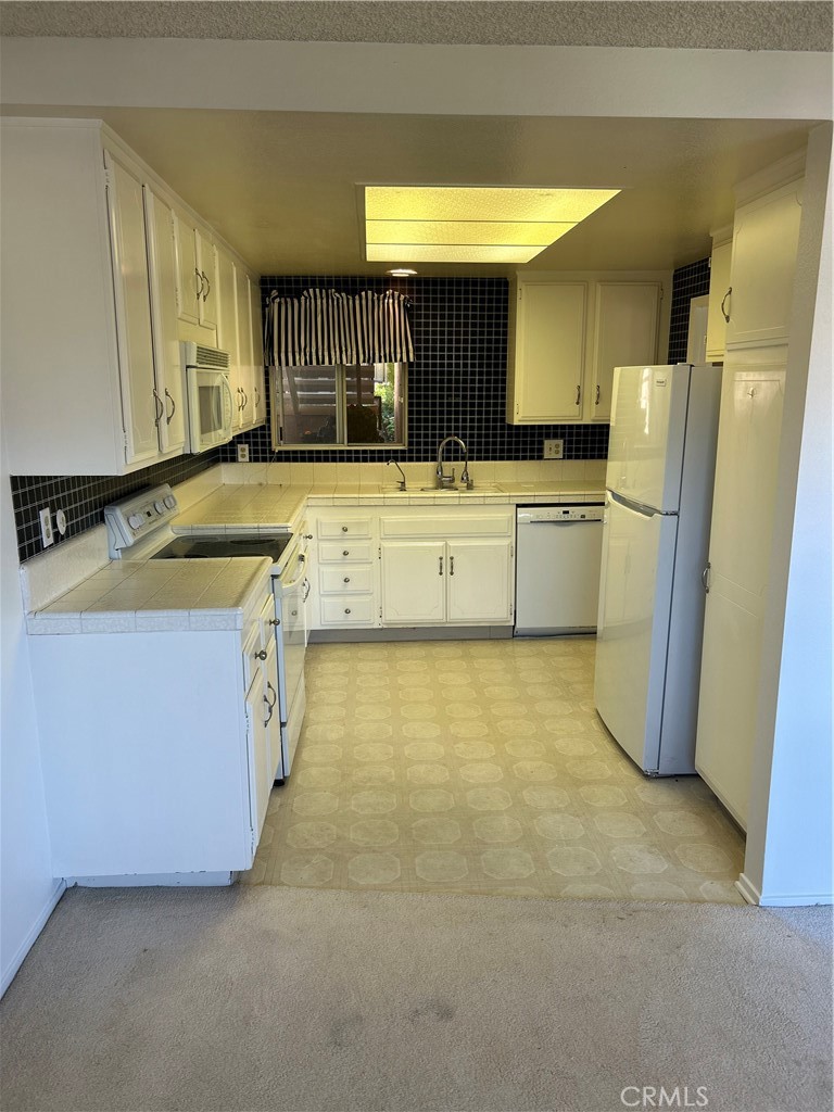 3014 A Via Buena Vista A