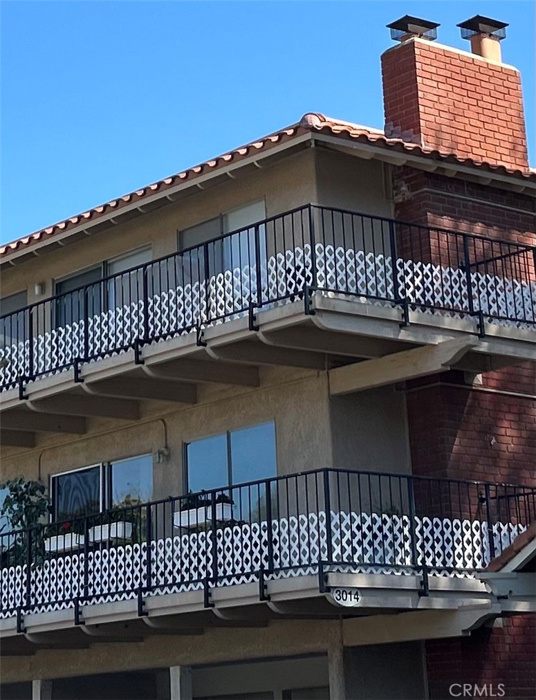 3014 A Via Buena Vista A