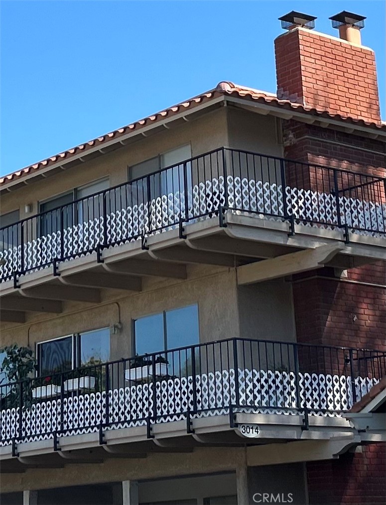 3014 A Via Buena Vista A