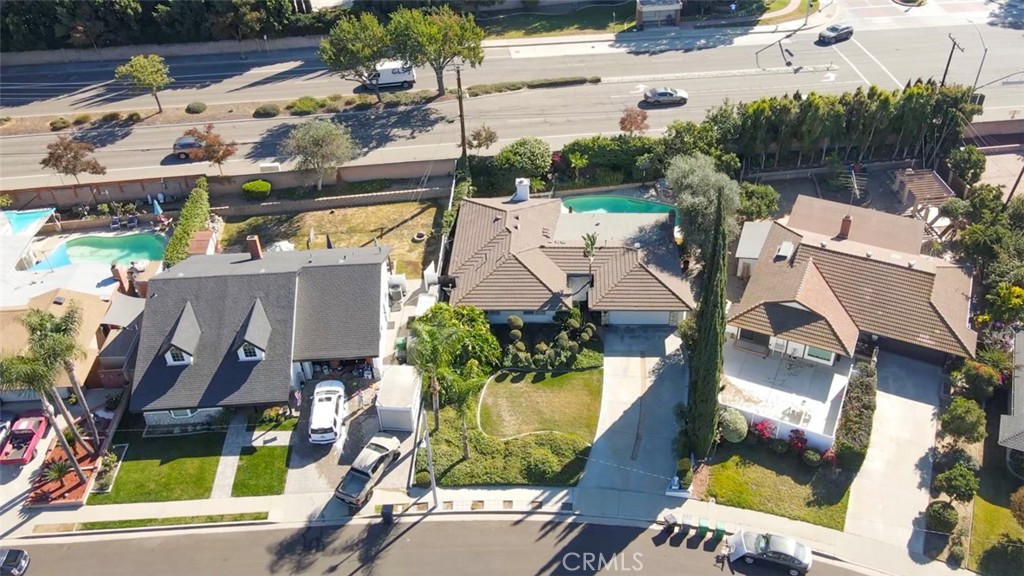 2524 Crooked Creek Drive