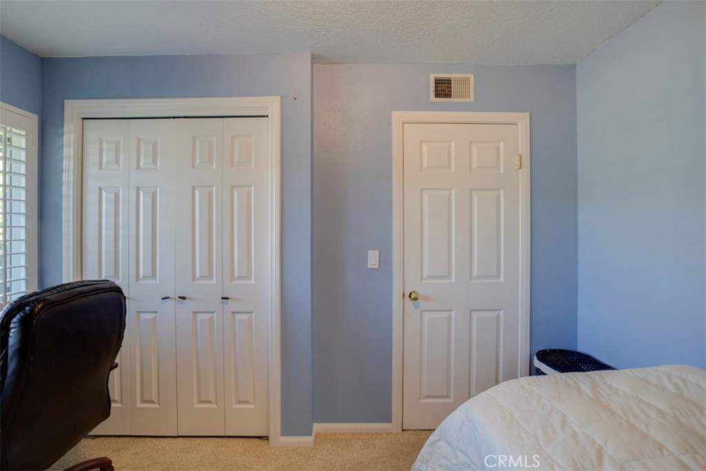 2524 Crooked Creek Drive
