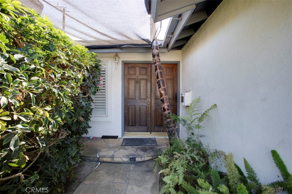 2524 Crooked Creek Drive