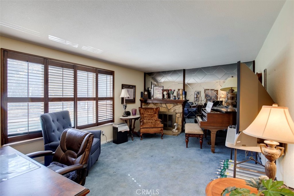 2524 Crooked Creek Drive