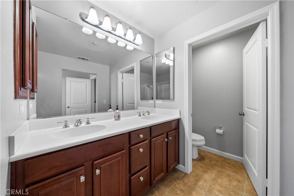 22919 Mariposa Avenue 808