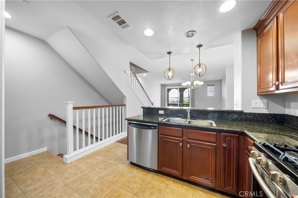 22919 Mariposa Avenue 808