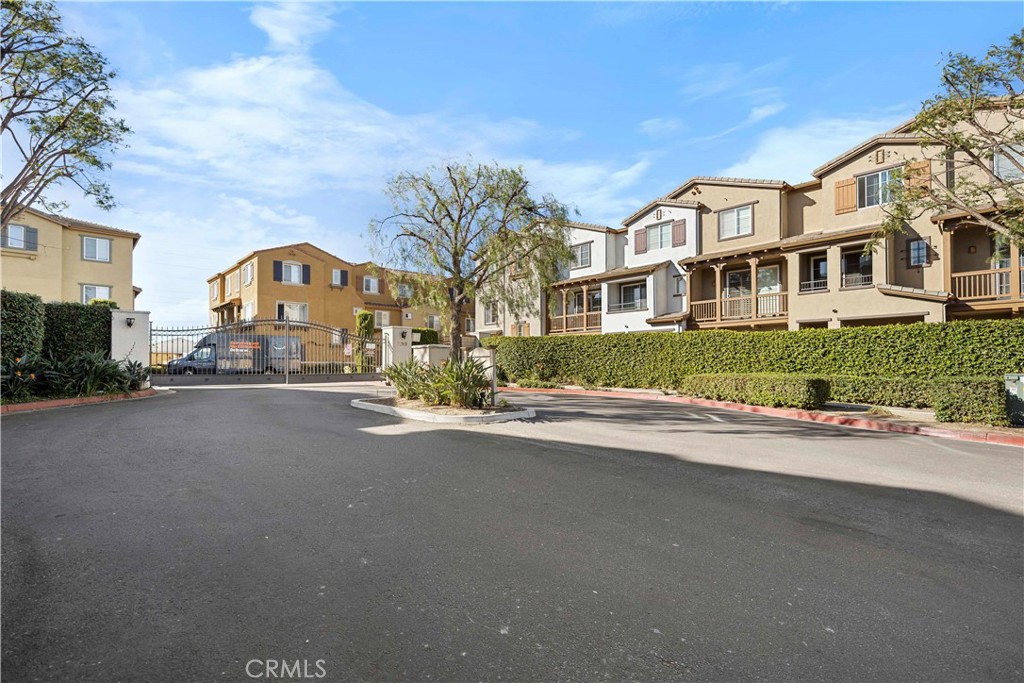 22919 Mariposa Avenue 808