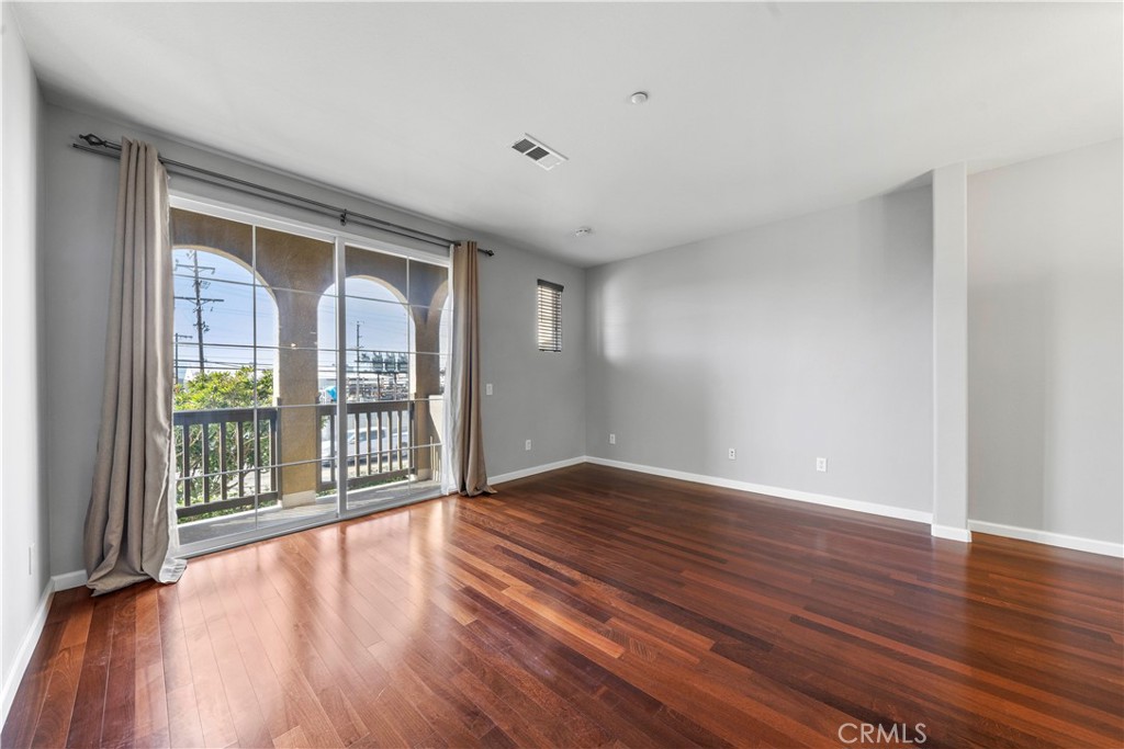 22919 Mariposa Avenue 808